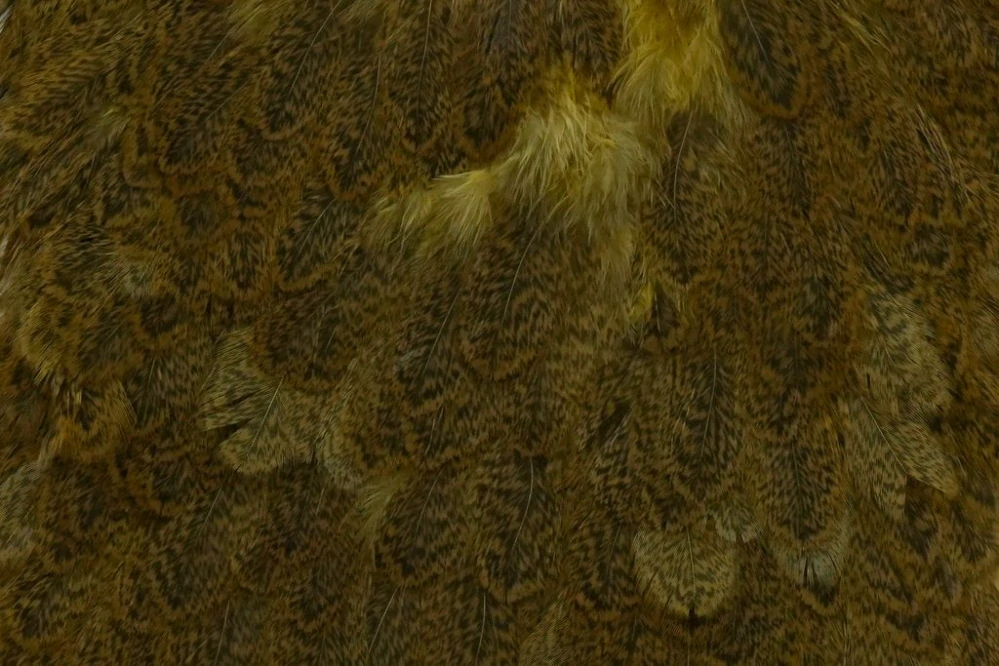 Sedlový skalp slepice Whiting Brahma Hen Saddle Speckled dyed Golden Olive