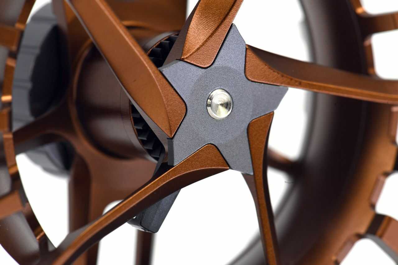 Muškařský naviják Waterworks Lamson Litespeed F Whiskey -7+