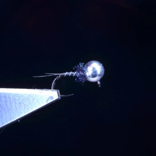 Muška na ryby Tungsten Jig Fly 11