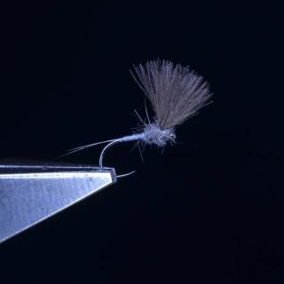 Suchá muška na ryby Dry Fly 01